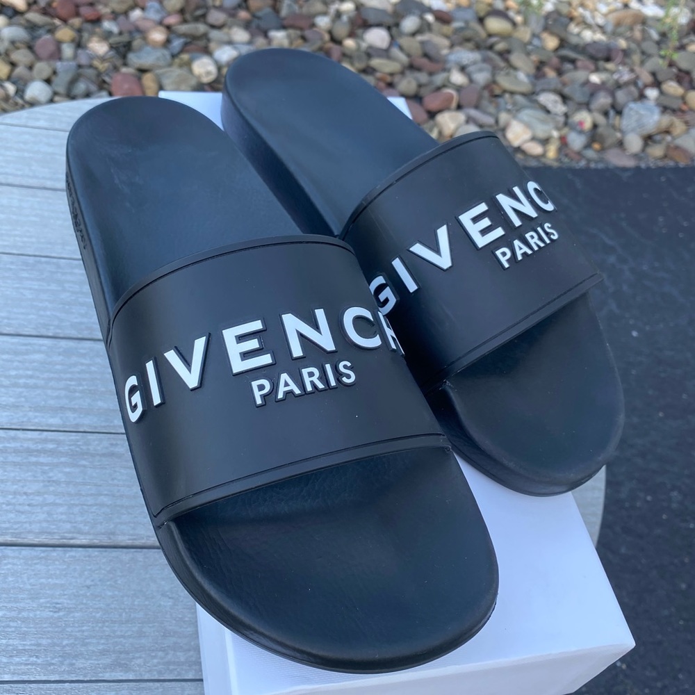 Givenchy logo slides EU 46/US 12